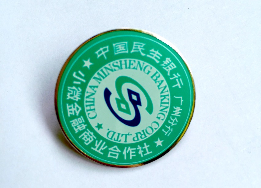 金属徽章