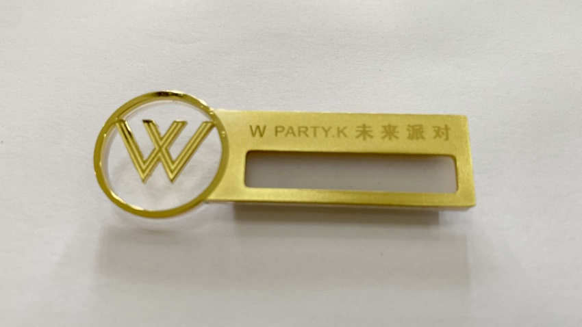 激光镭射胸牌